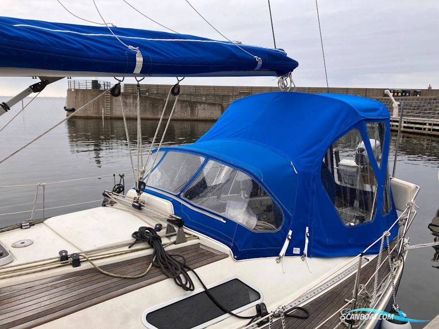 Sweden Yachts 340