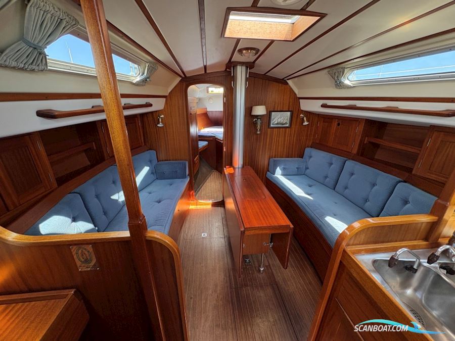 Sweden Yachts 340
