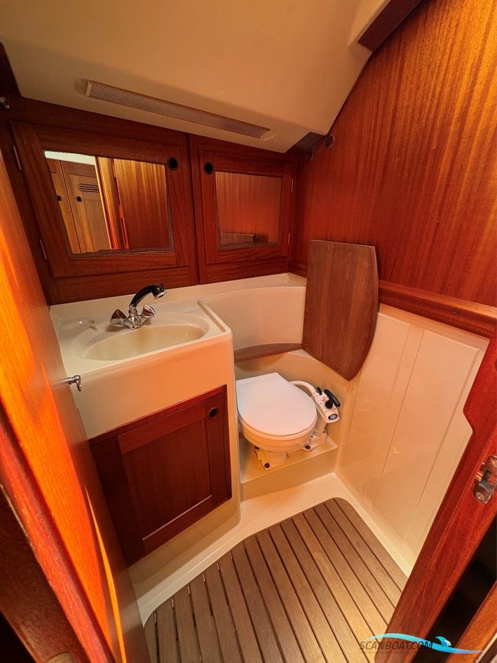 Sweden Yachts 340