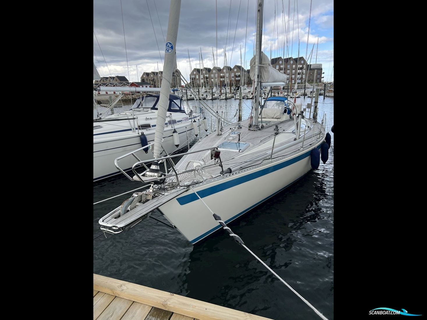 Sweden Yachts 38