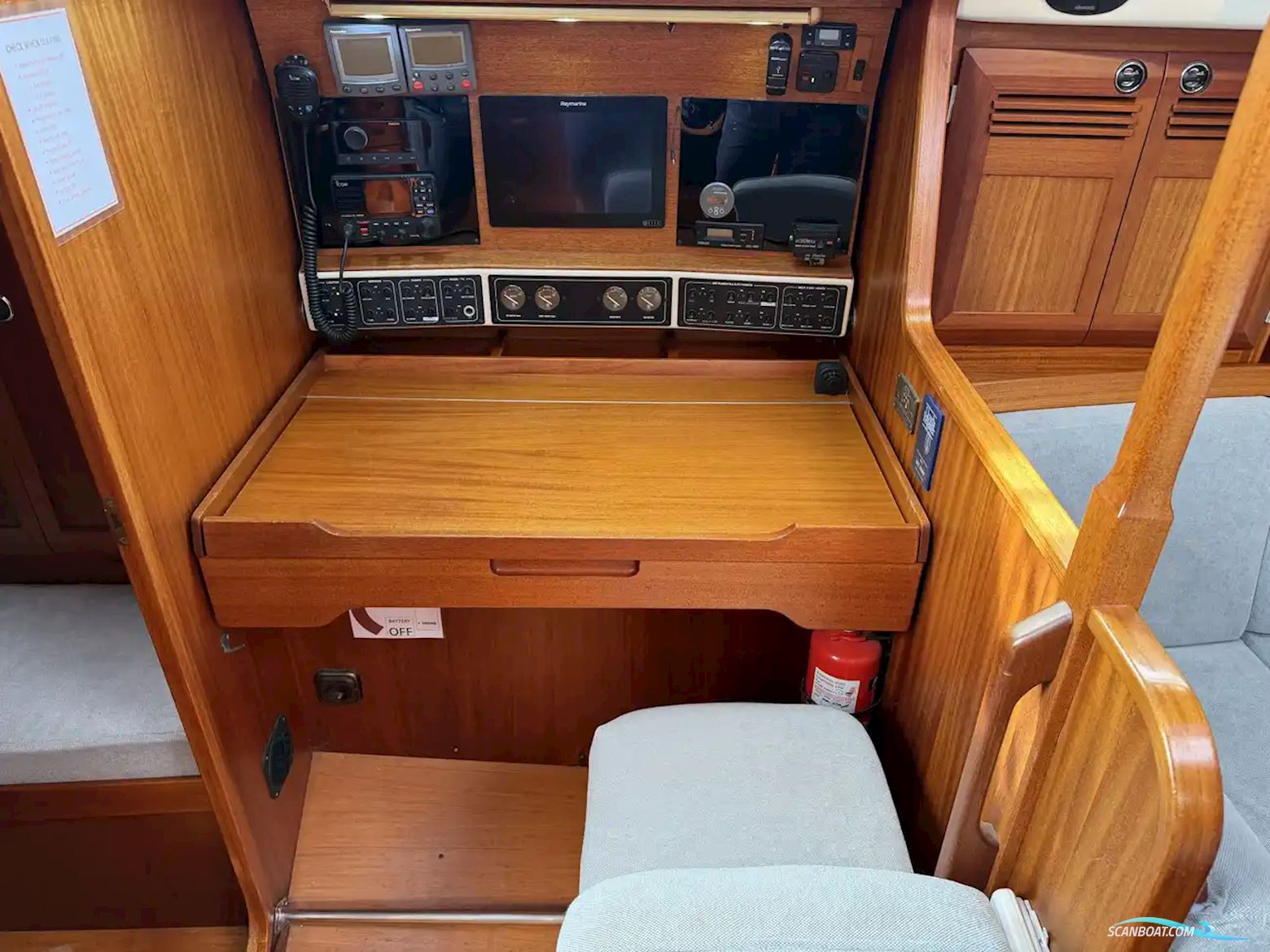 Sweden Yachts 390