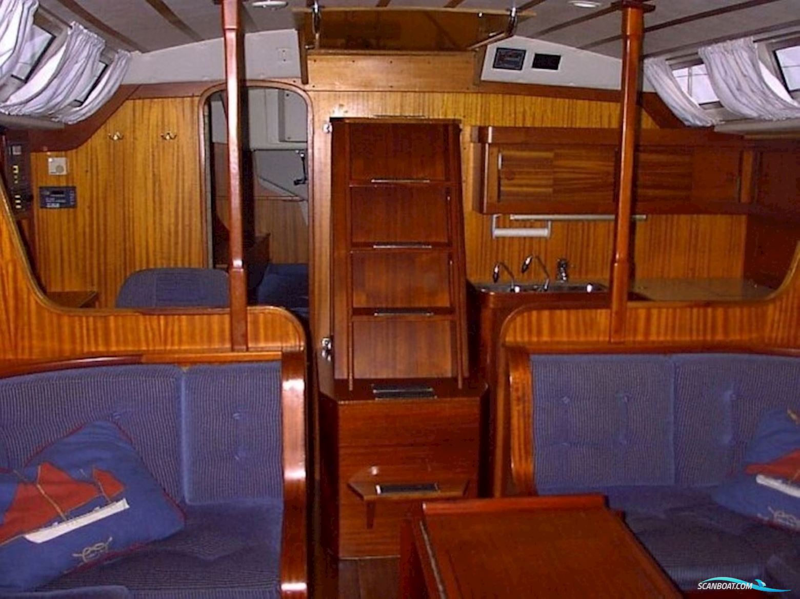 Sweden Yachts 41 Continental