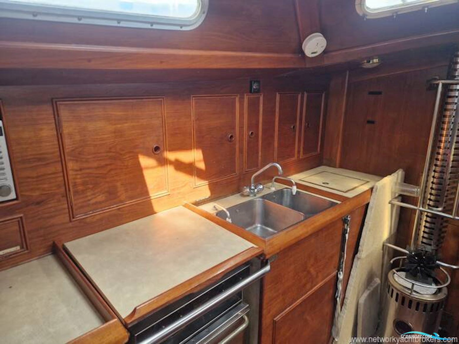 Trident Marine UK Warrior 40
