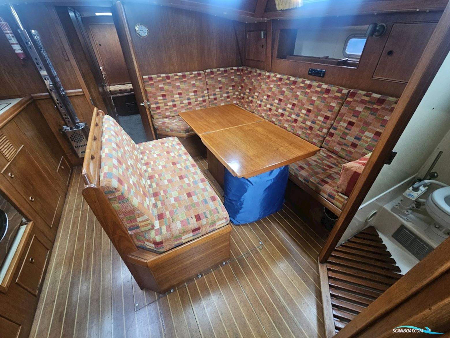 Trident Marine Warrior 38