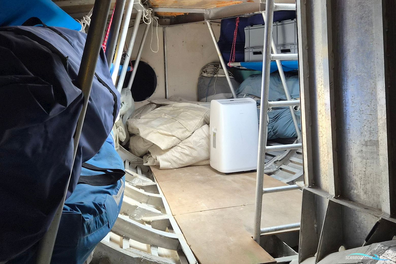 Unclassified Custom Open 60