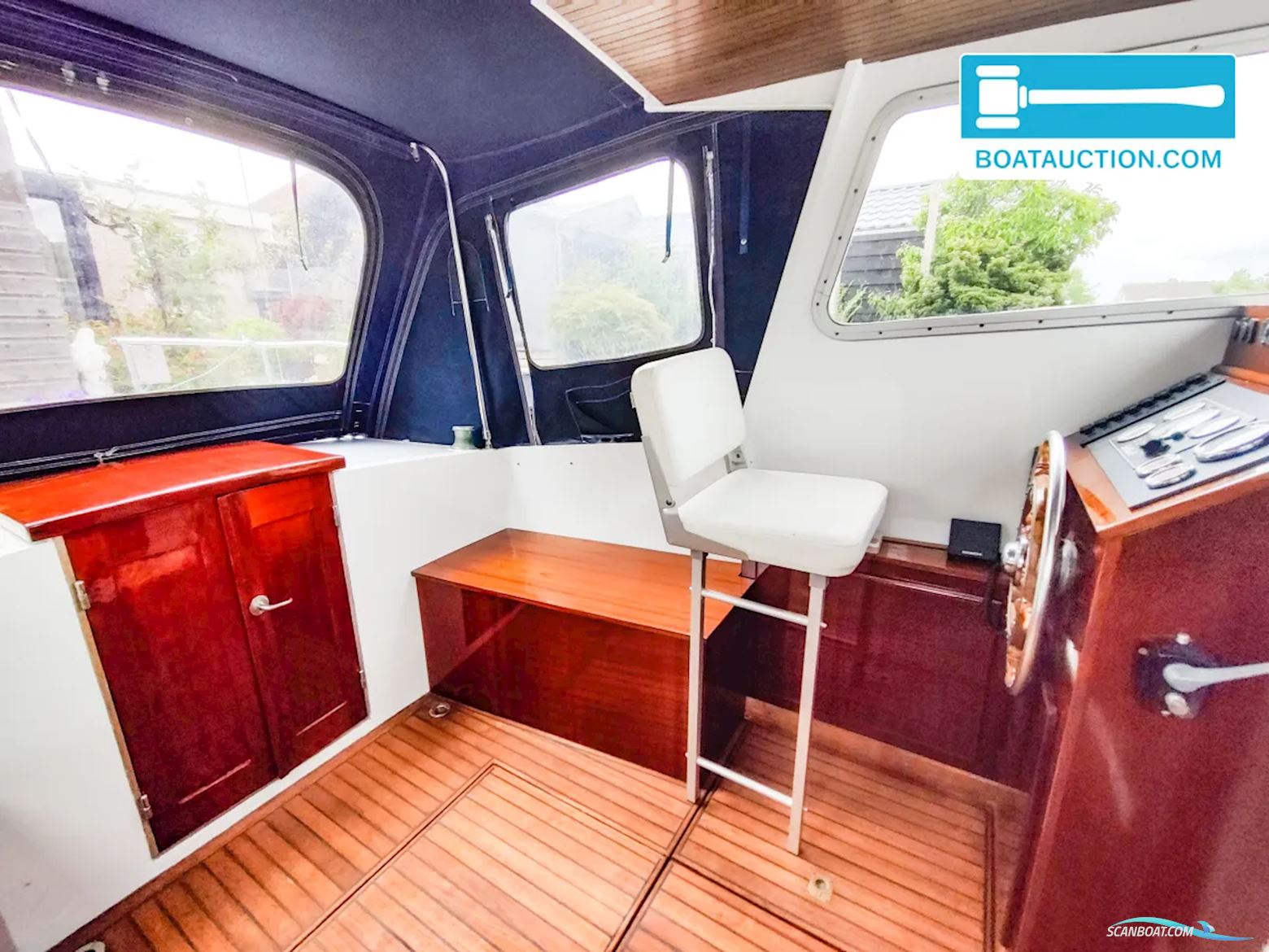 Unter Elbe Motorsailer