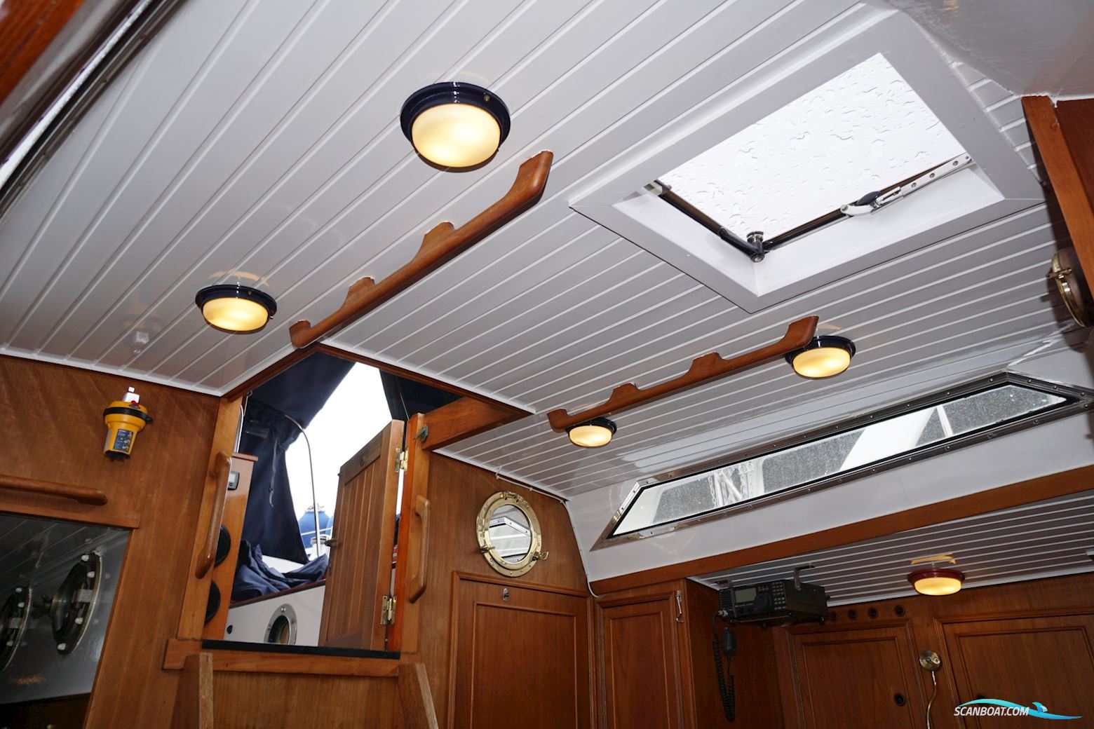 van de Stadt 44 Center Cockpit