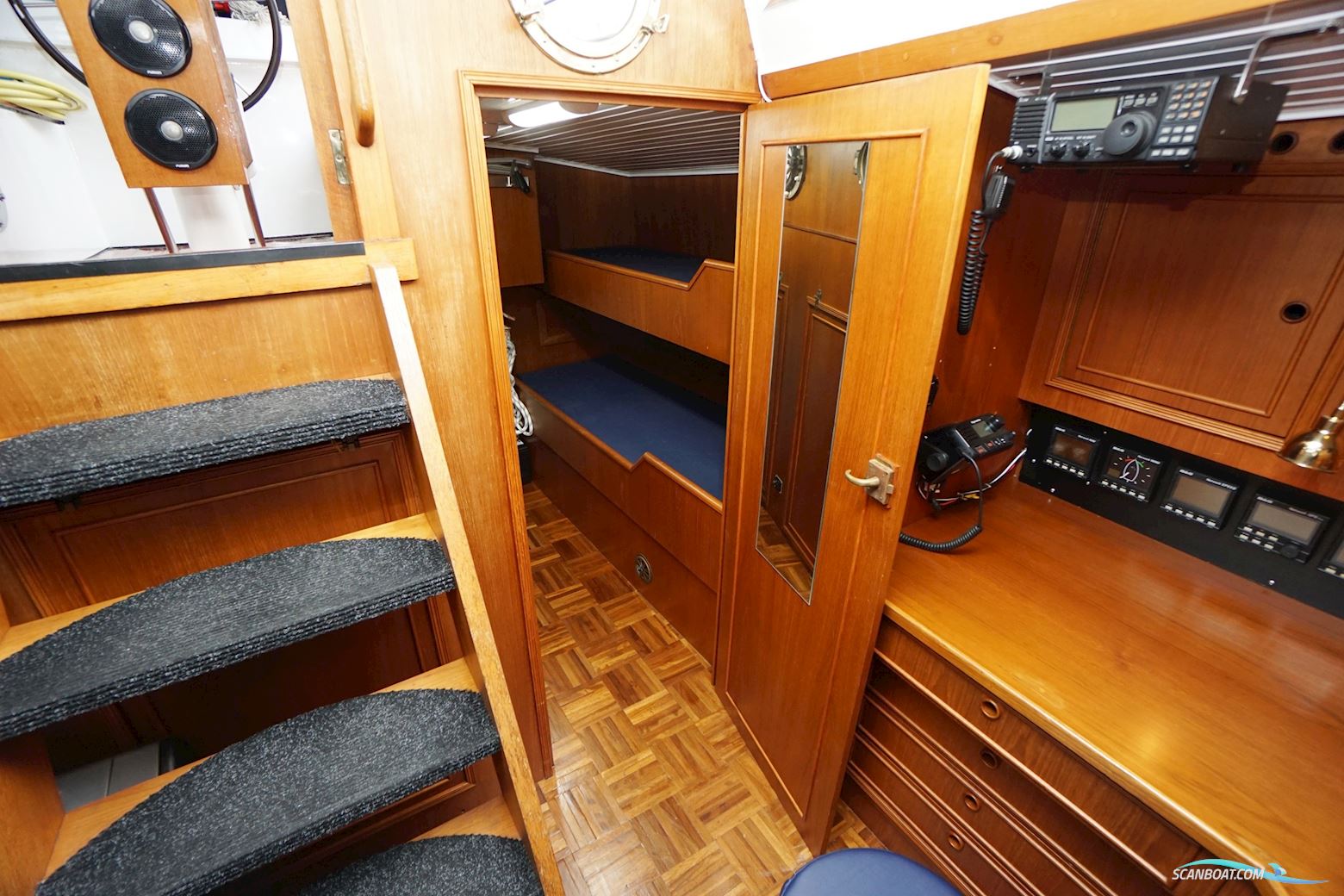 van de Stadt 44 Center Cockpit