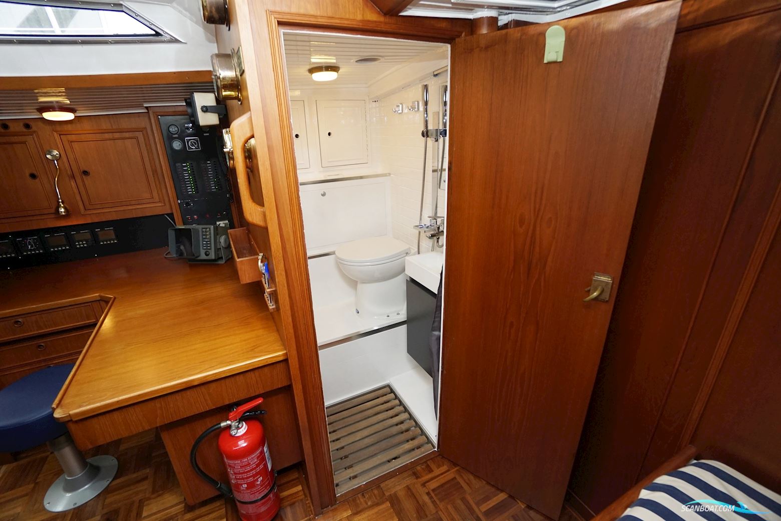 van de Stadt 44 Center Cockpit