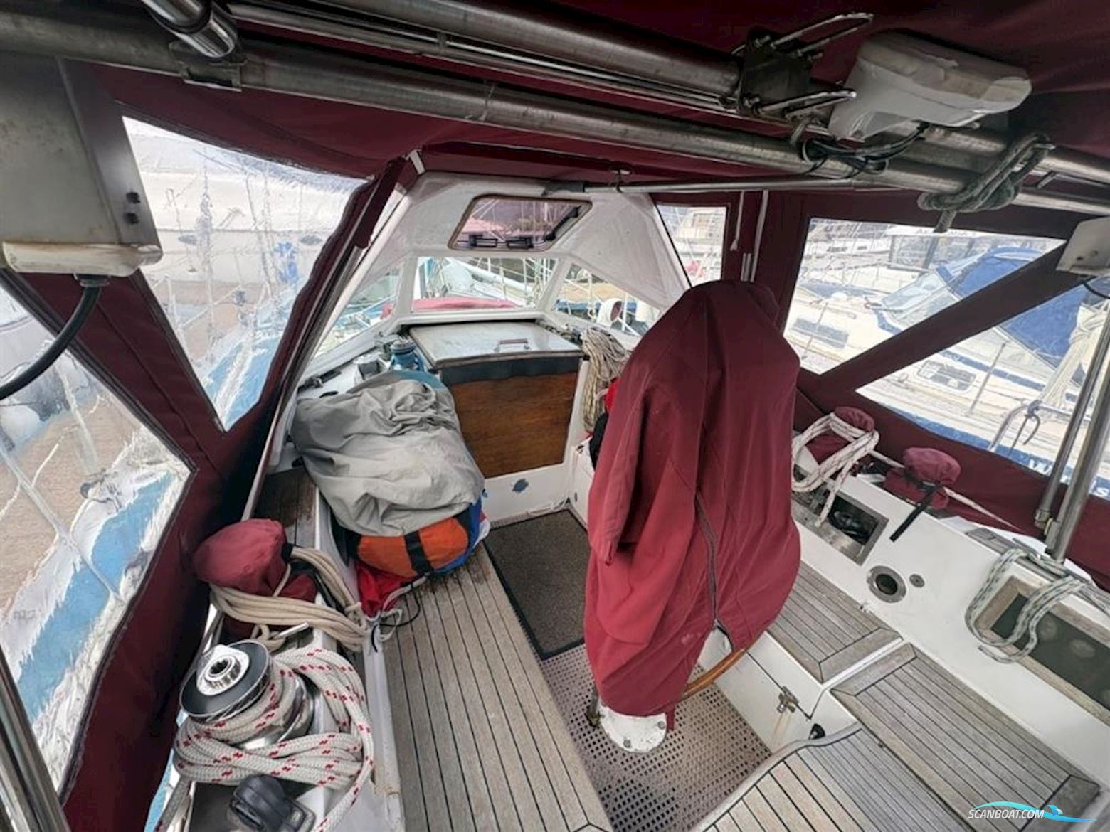 Van de Stadt Falco 42