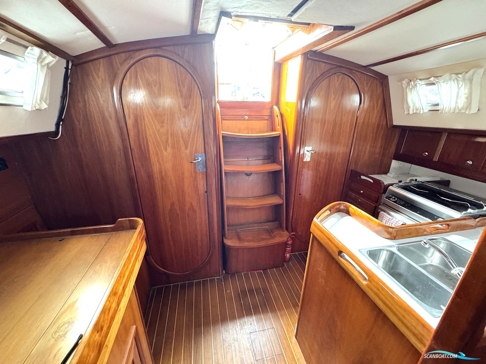 Van de Stadt Helena 38
