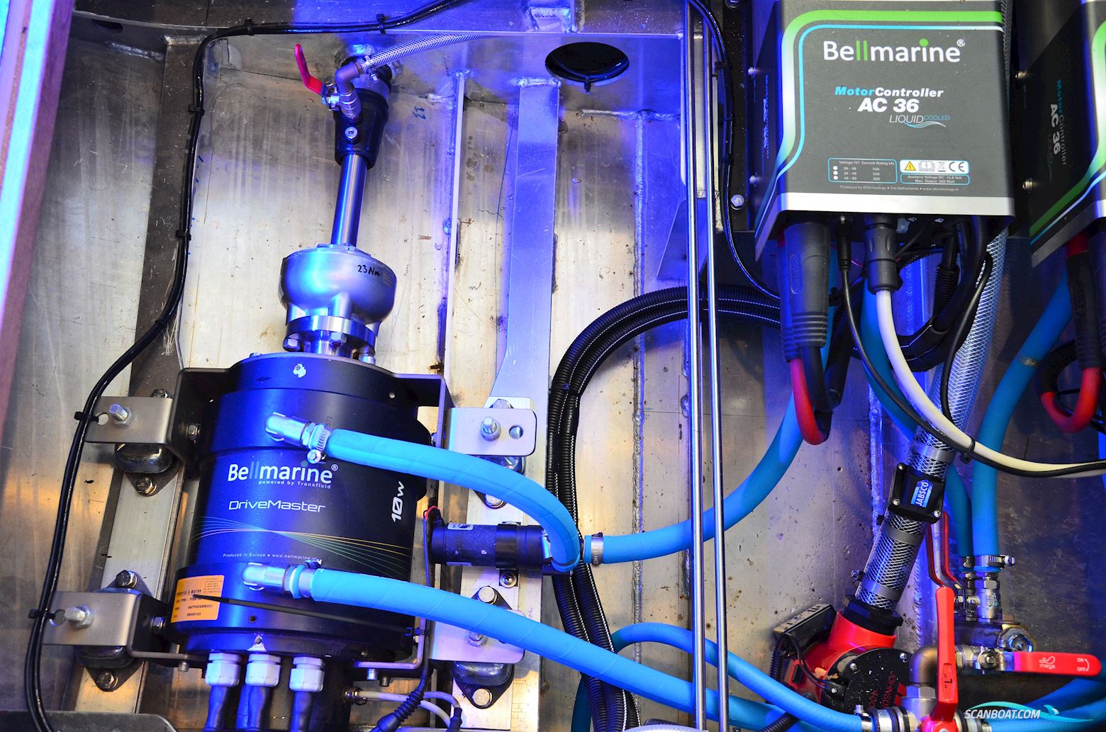 Viator Explorer 42 DS