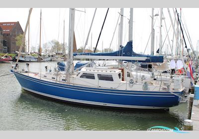 Victoire 1270 Decksaloon Sailingboat 1997, with Volvo Penta MD22AL engine, The Netherlands