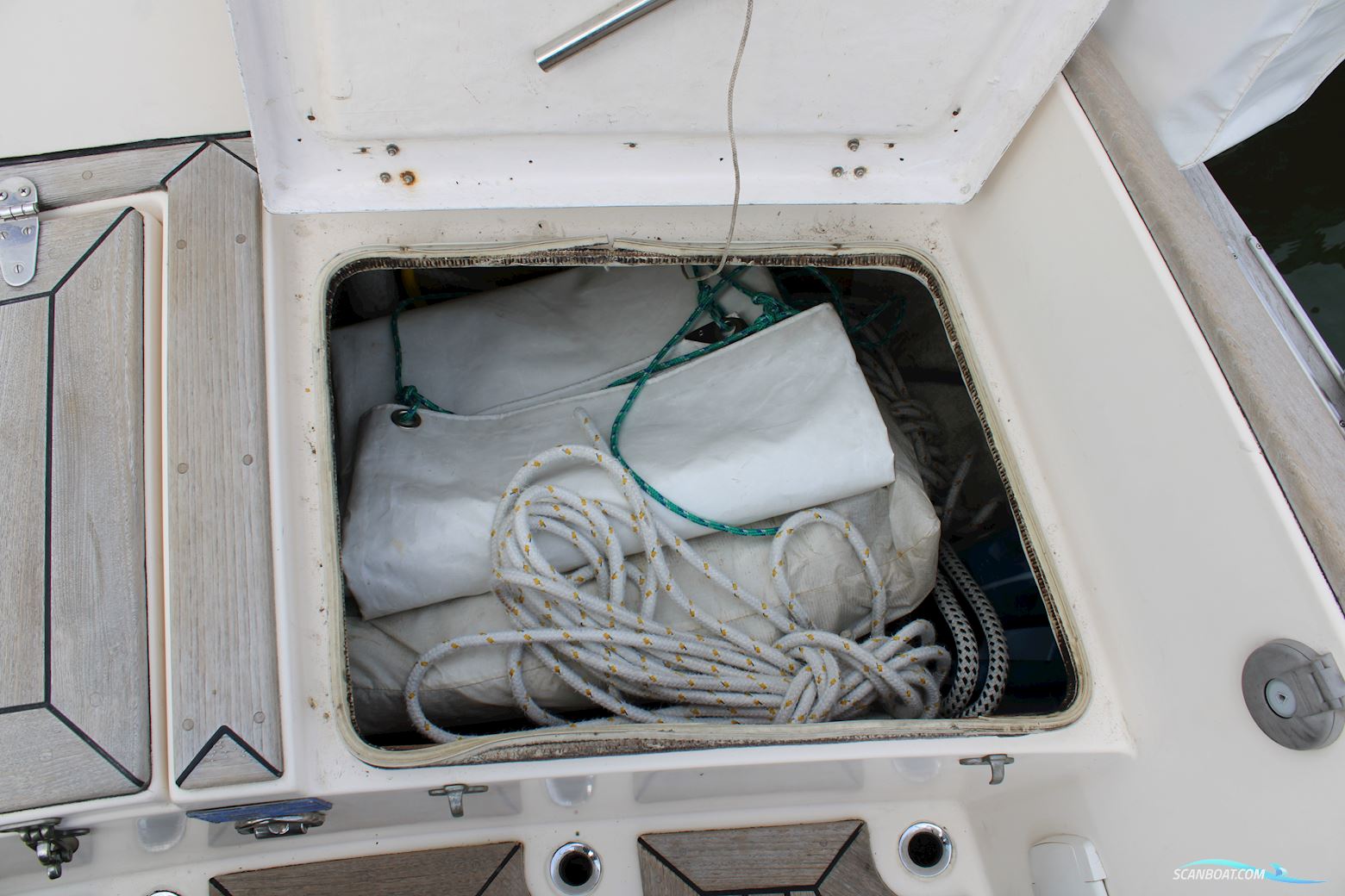 Victoire 1270 Decksaloon