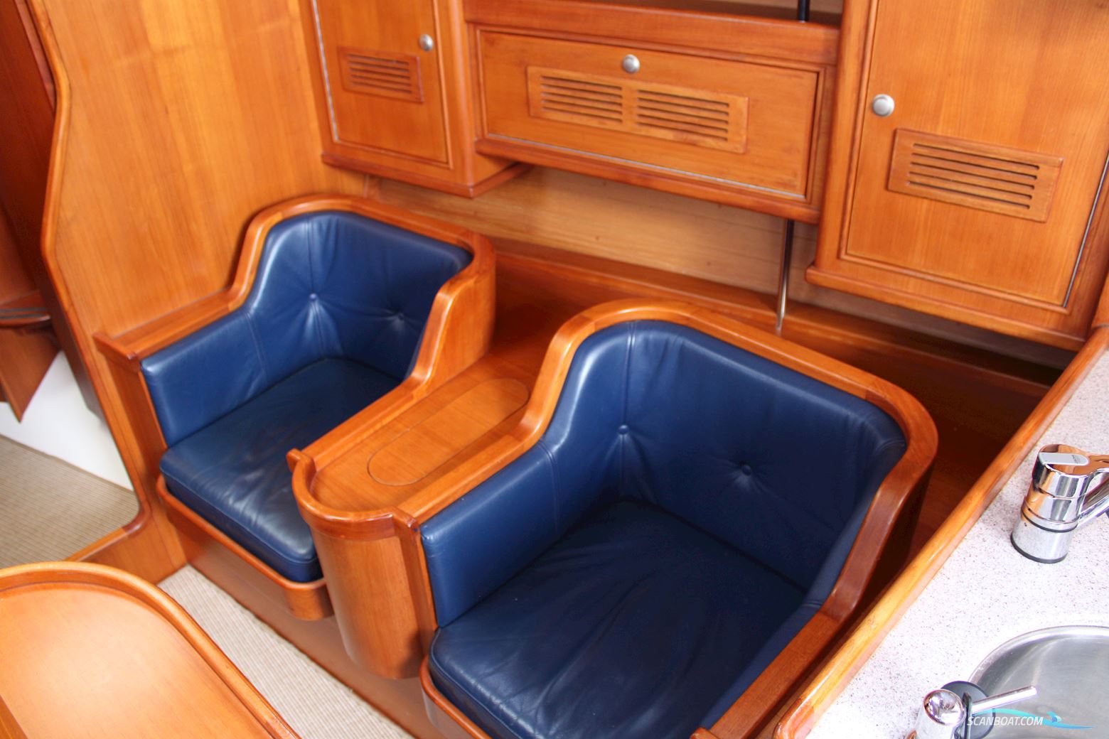 Victoire 1270 Decksaloon