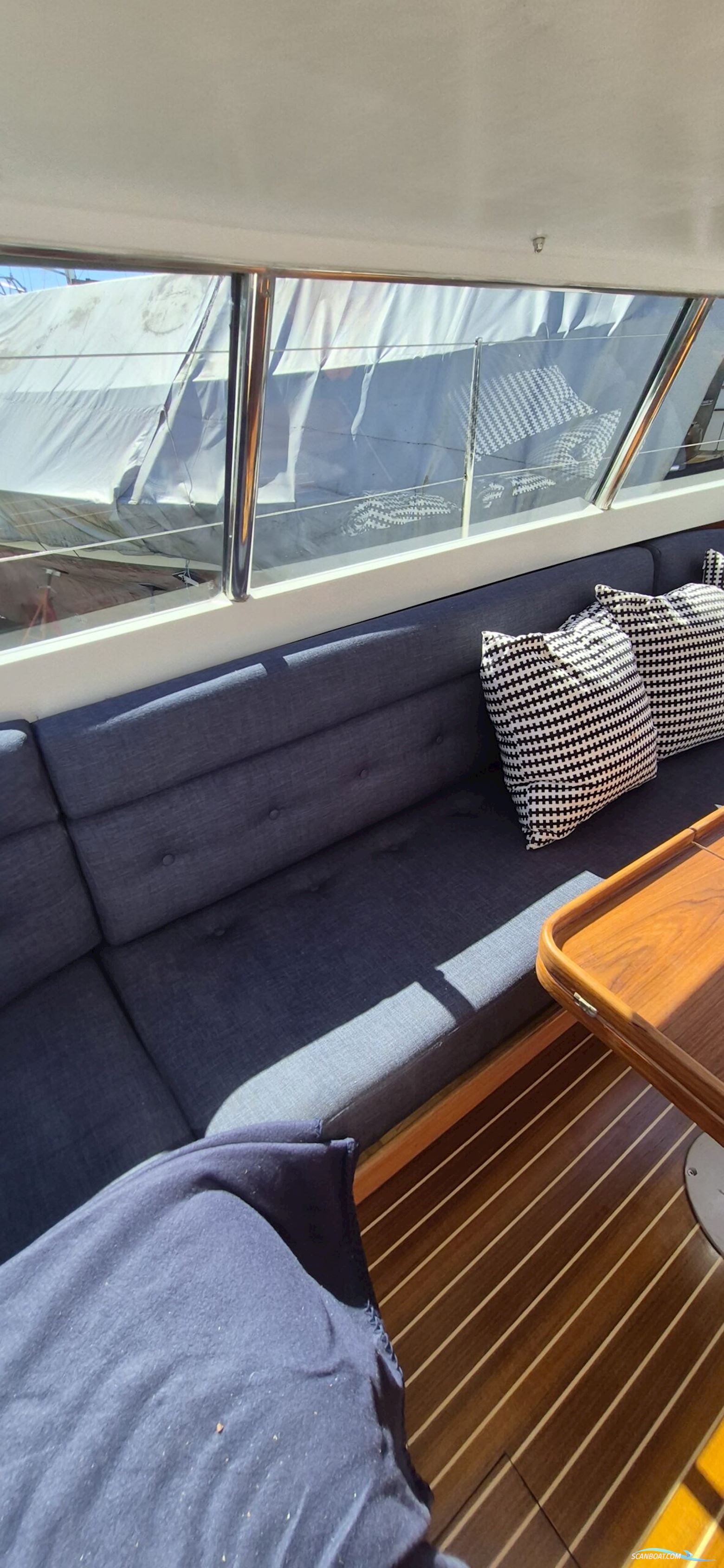 Vitesse 35 Vision Dæksalon. Gennemgribende Opdateret.