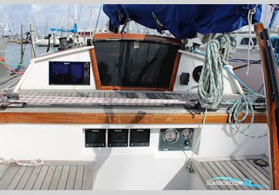 Waarschip 10.10 Sailingboat 1991, with Sole diesel Mini 17 engine, The Netherlands