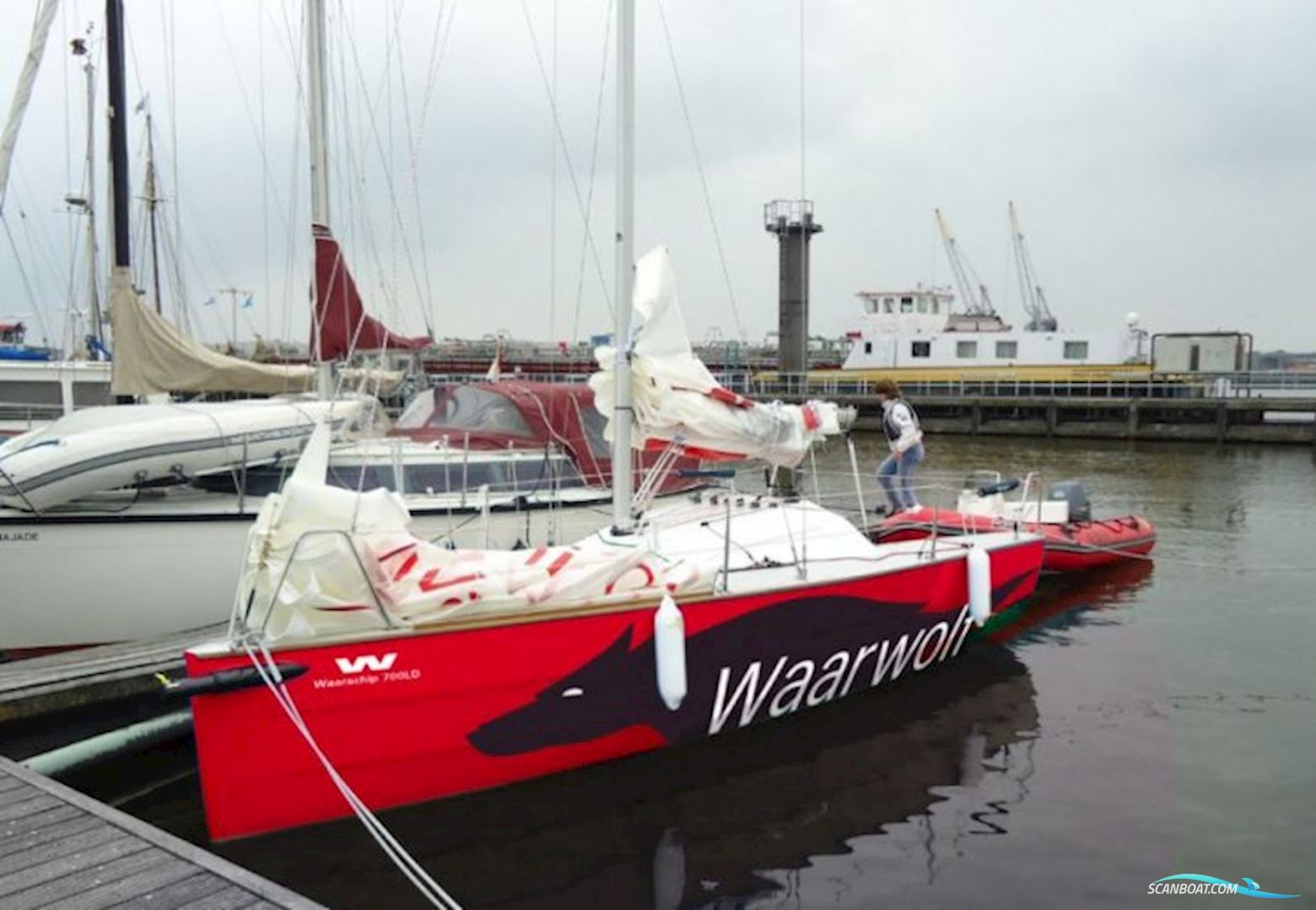 Waarschip 700 LD , 700 CR of 700 C