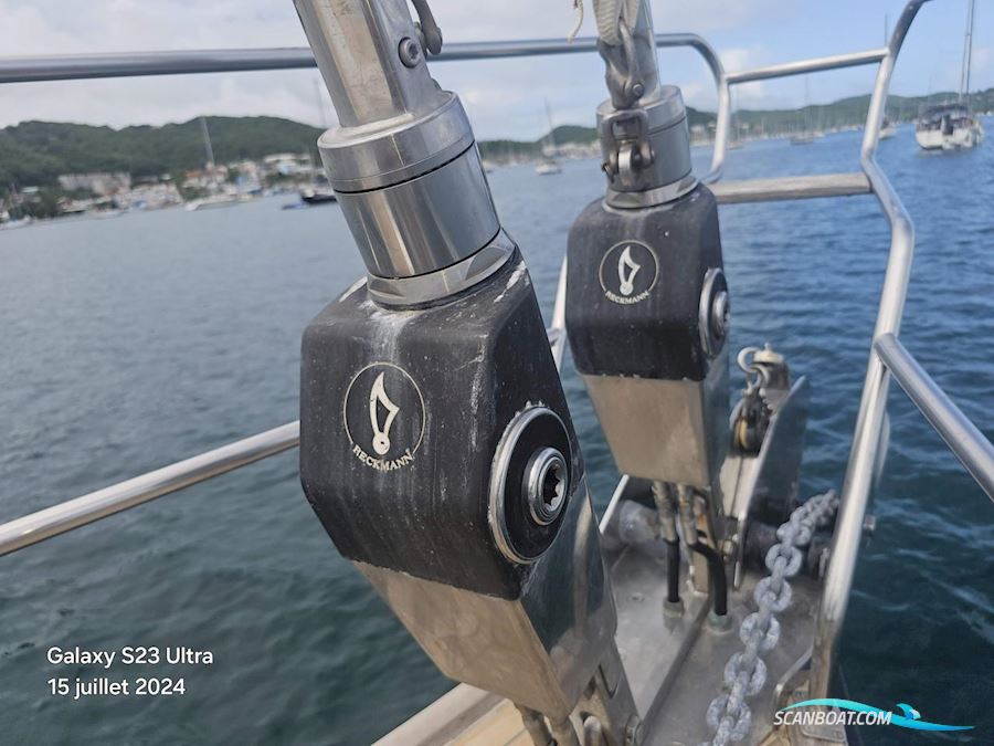 Wauquiez 60 Pilot Saloon