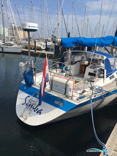 Wauquiez Centurion 38 Sailingboat 1987, with Volvo-Penta D2-40 engine, Germany