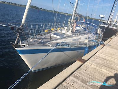 Wauquiez Centurion 38 Sailingboat 1987, with Volvo-Penta D2-40 engine, Germany