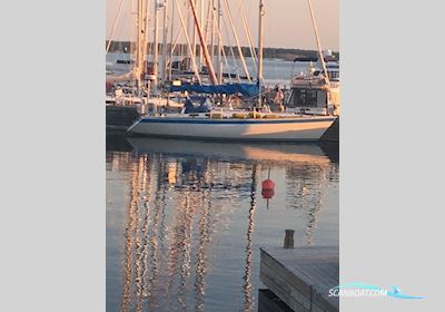 Wauquiez Centurion 38 Sailingboat 1987, with Volvo-Penta D2-40 engine, Germany