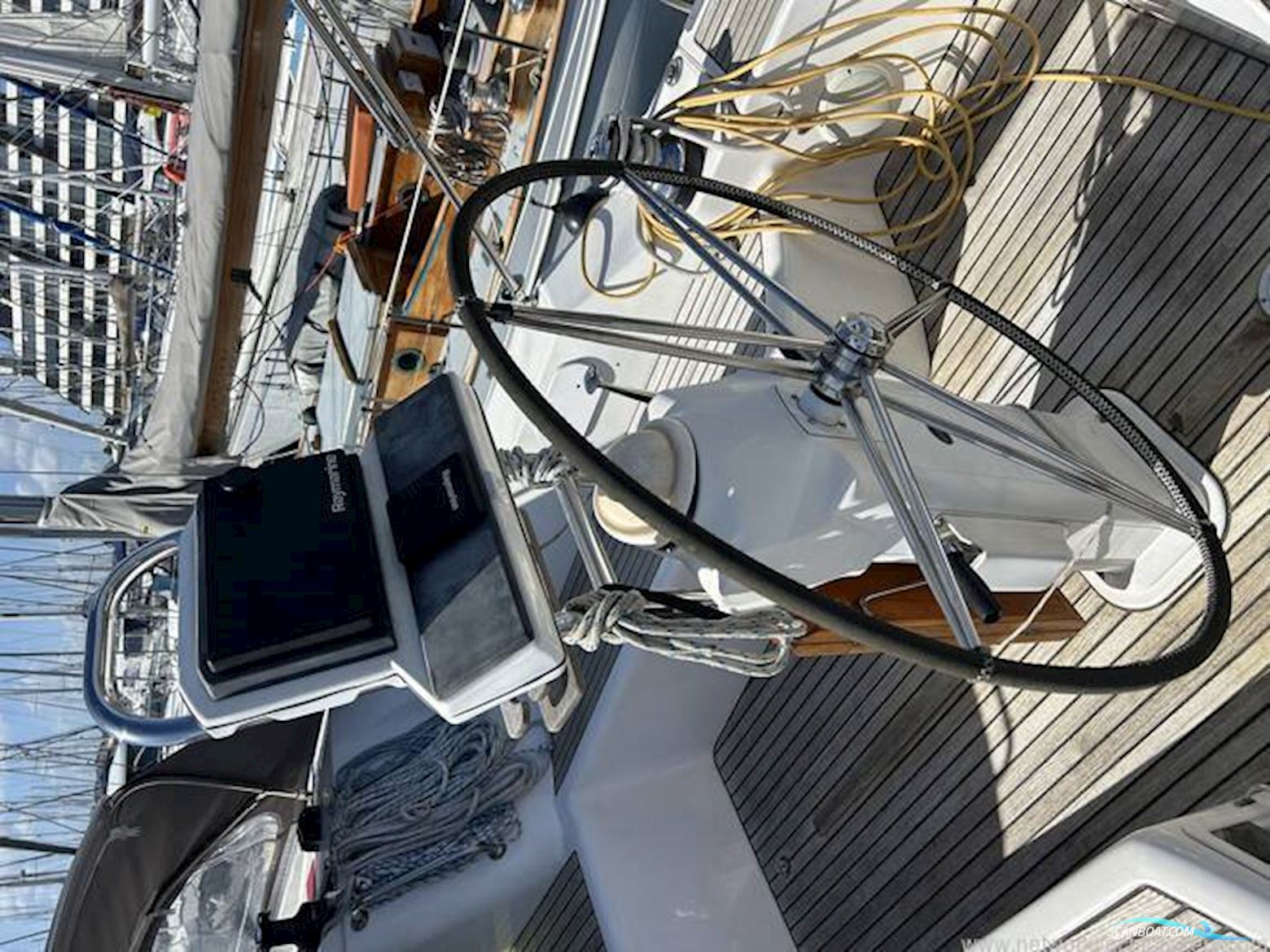 Wauquiez Pilot Saloon 40