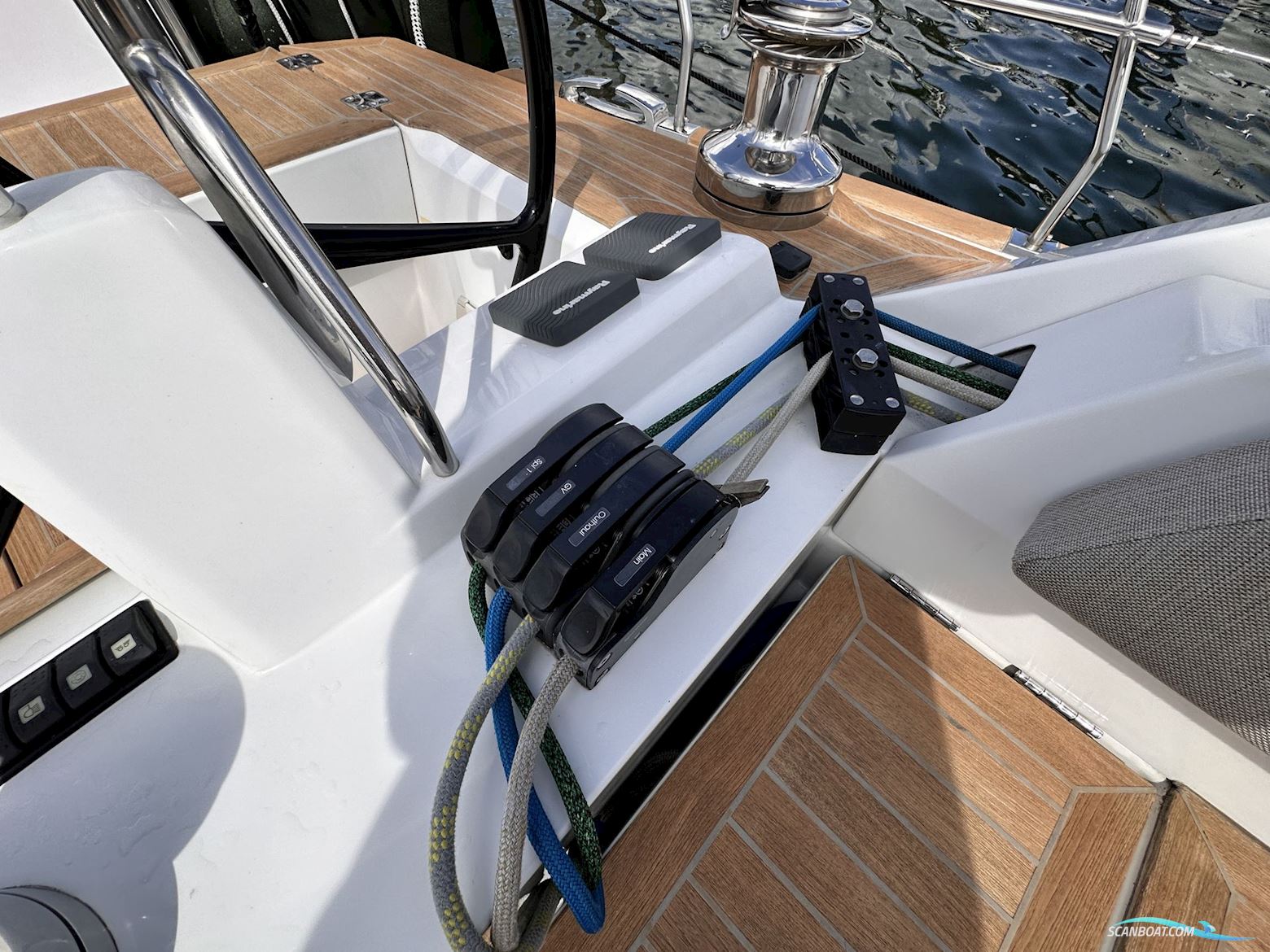 Wauquiez Pilot Saloon 48