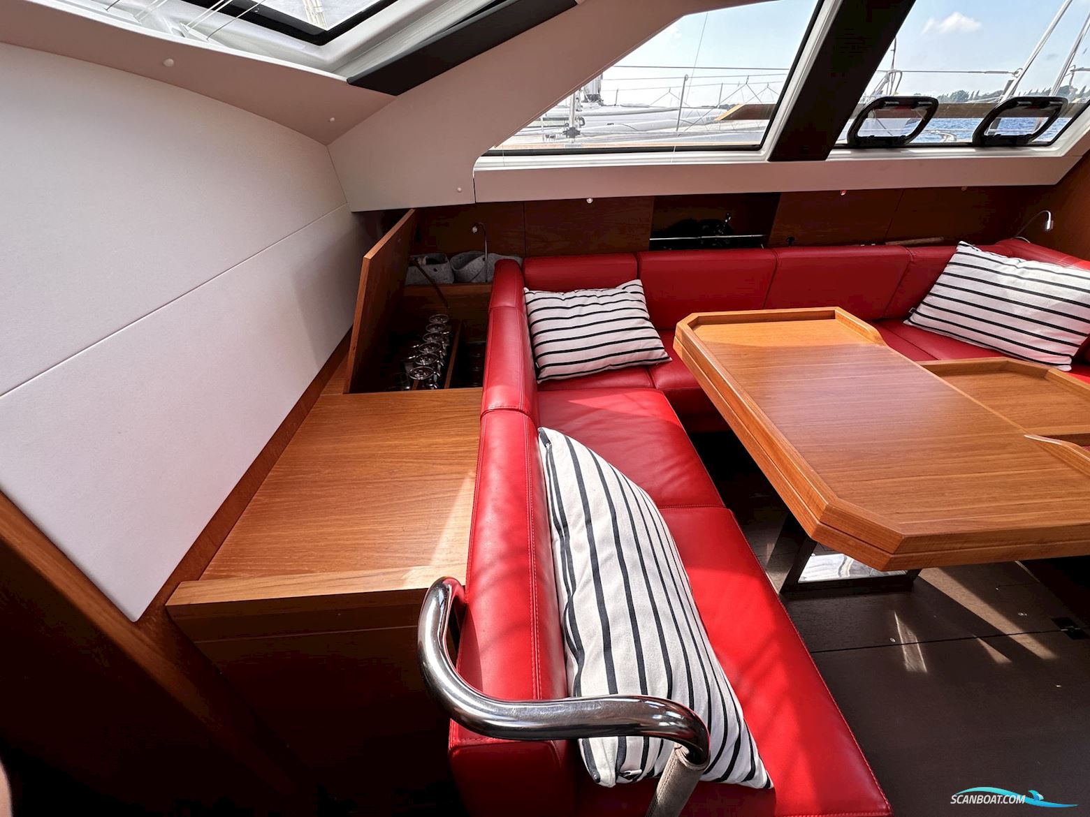 Wauquiez Pilot Saloon 48