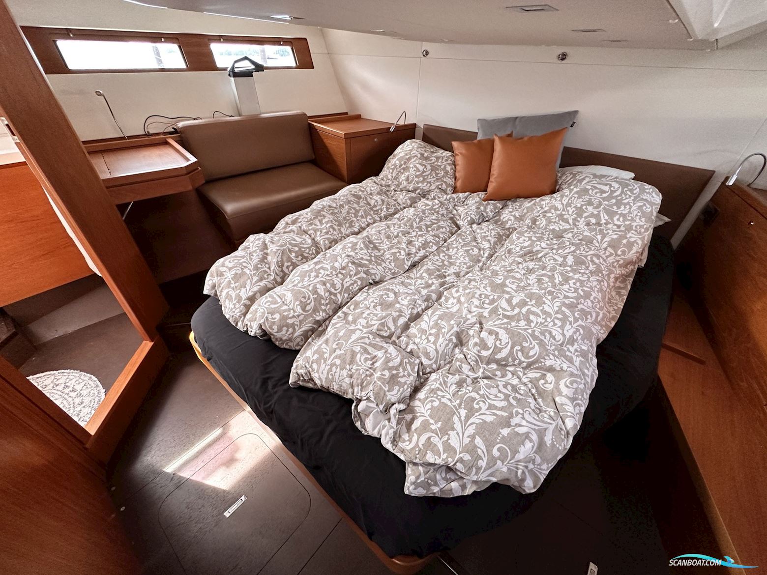 Wauquiez Pilot Saloon 48