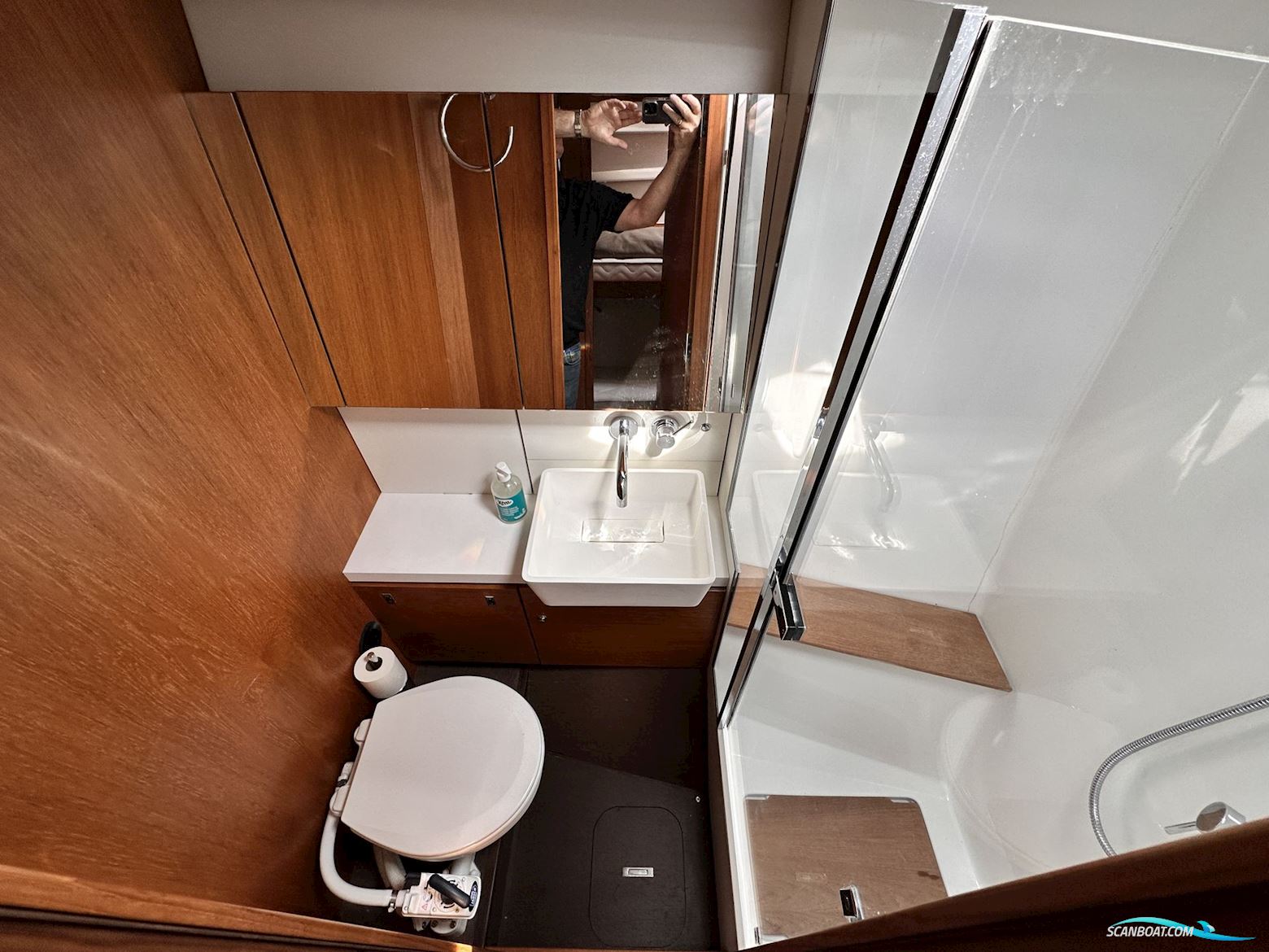 Wauquiez Pilot Saloon 48