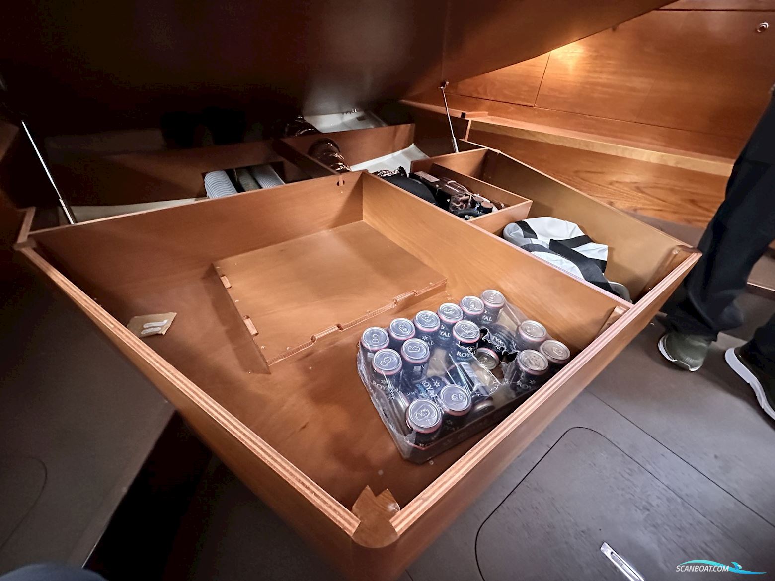 Wauquiez Pilot Saloon 48