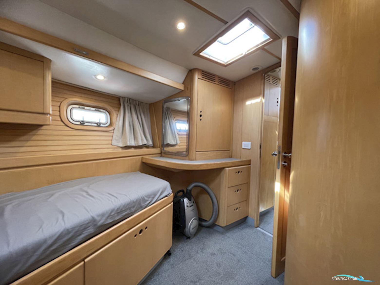 Wauquiez Pilot Saloon 60