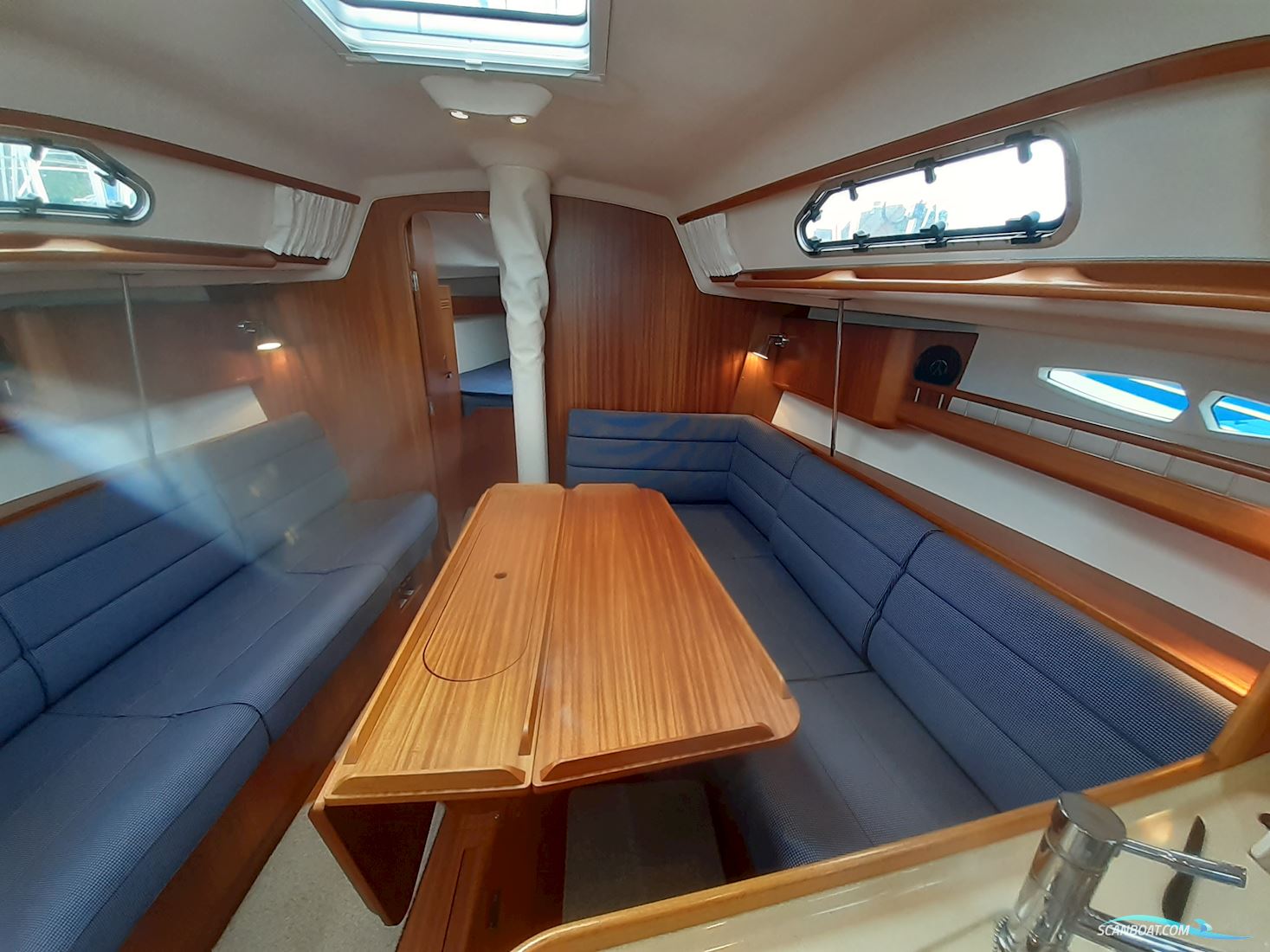 X - 37 2 Cabin