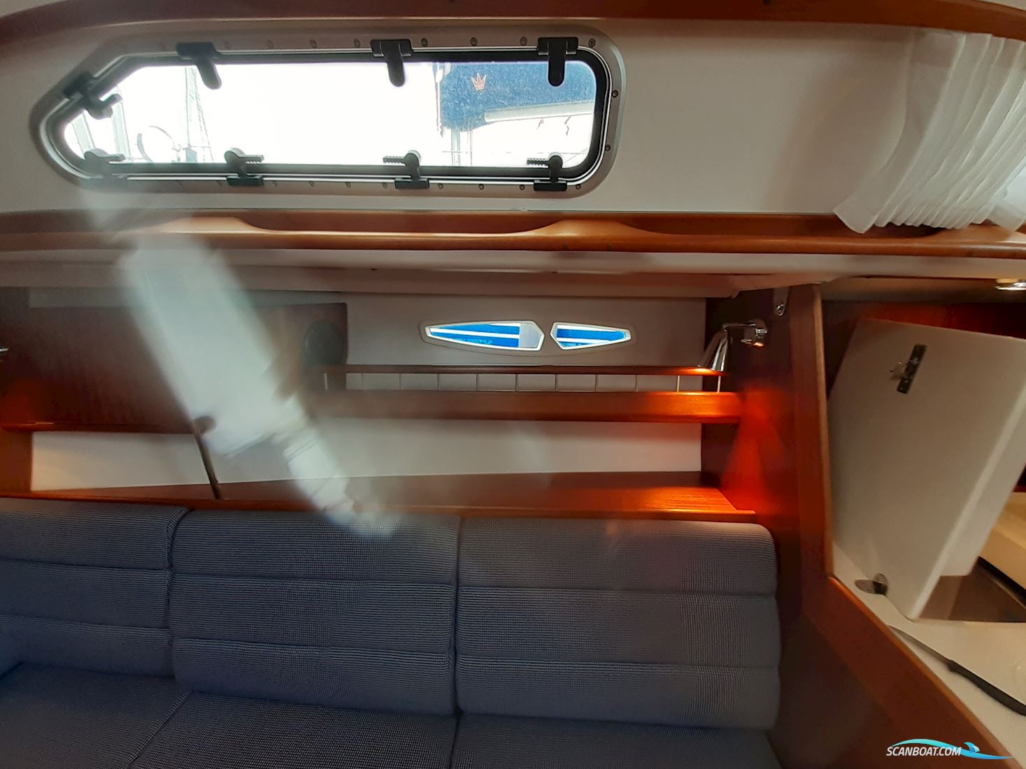 X - 37 2 Cabin