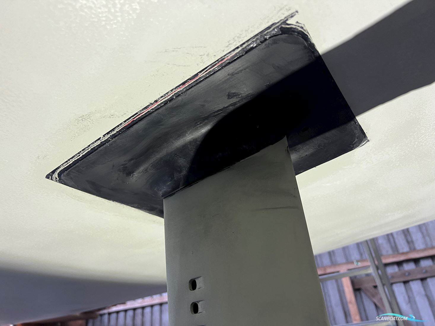 X-119 X-Yachts/Epoxy laminated UV Hull