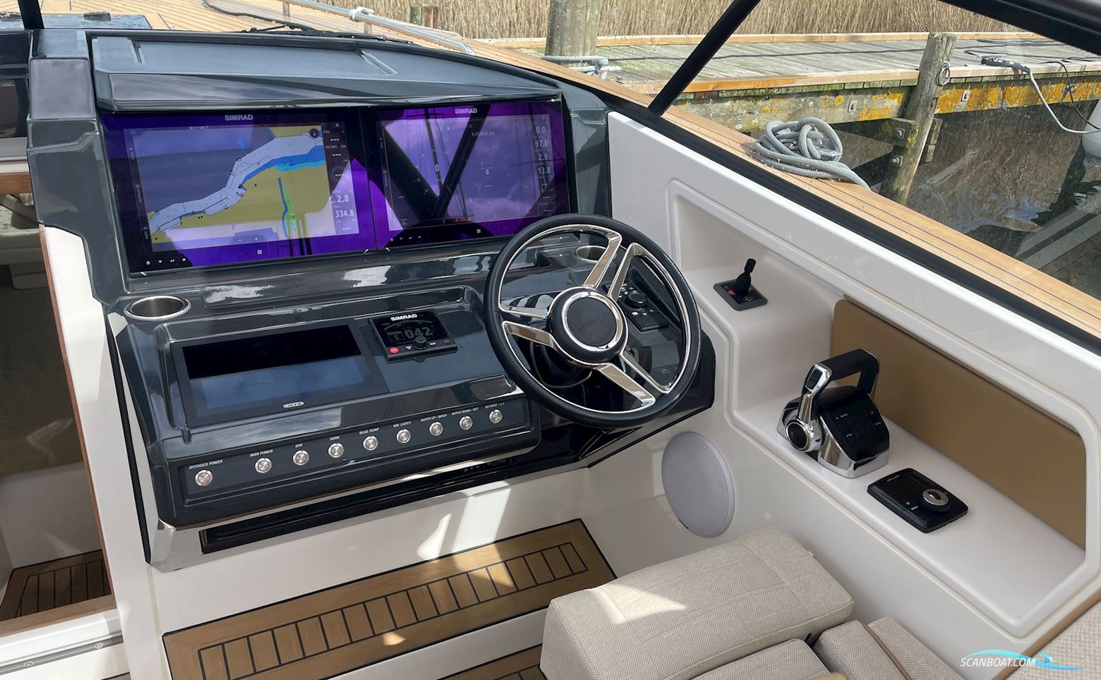 X-Power 33C - X-Yachts