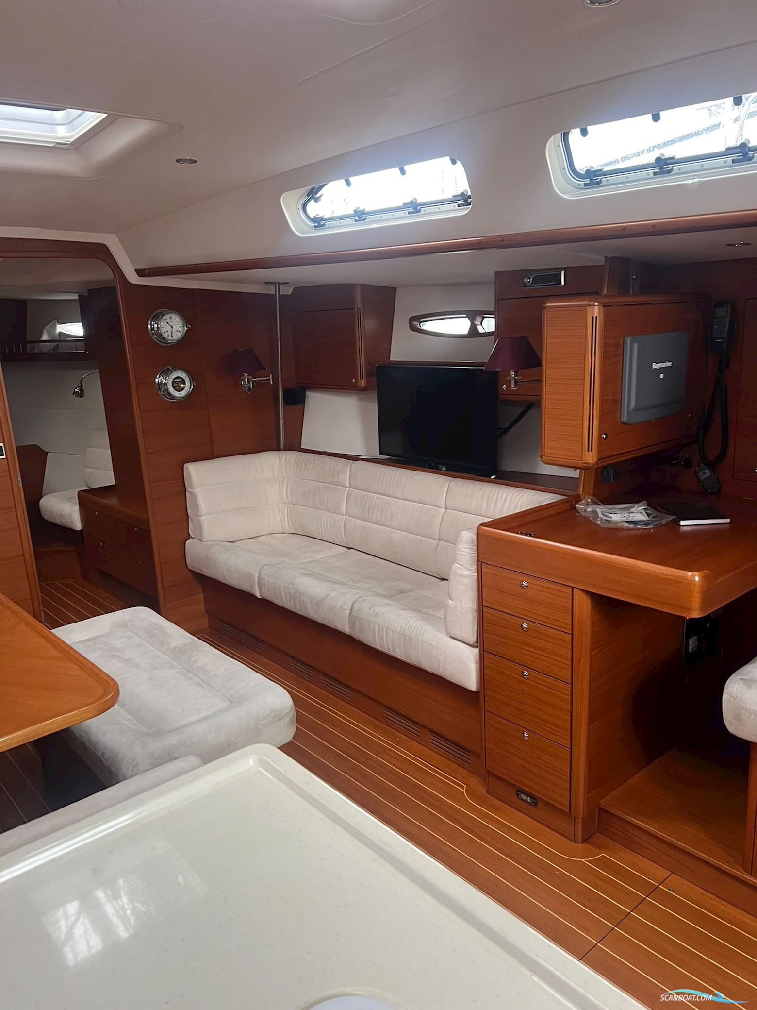 X-Yachts 55
