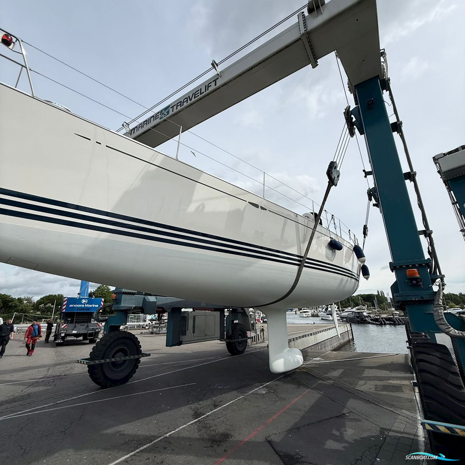 X-Yachts 55