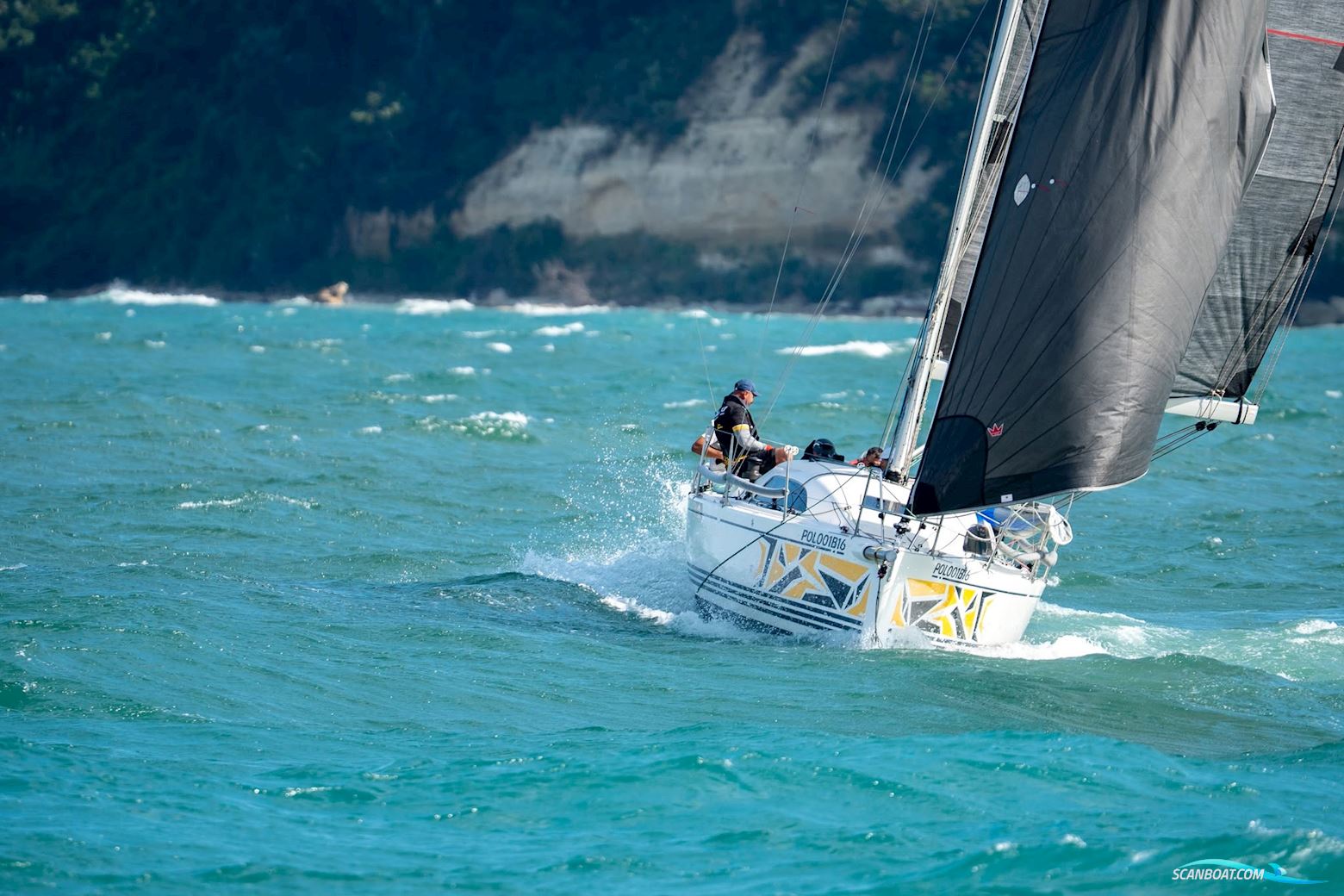 X-Yachts XP-33
