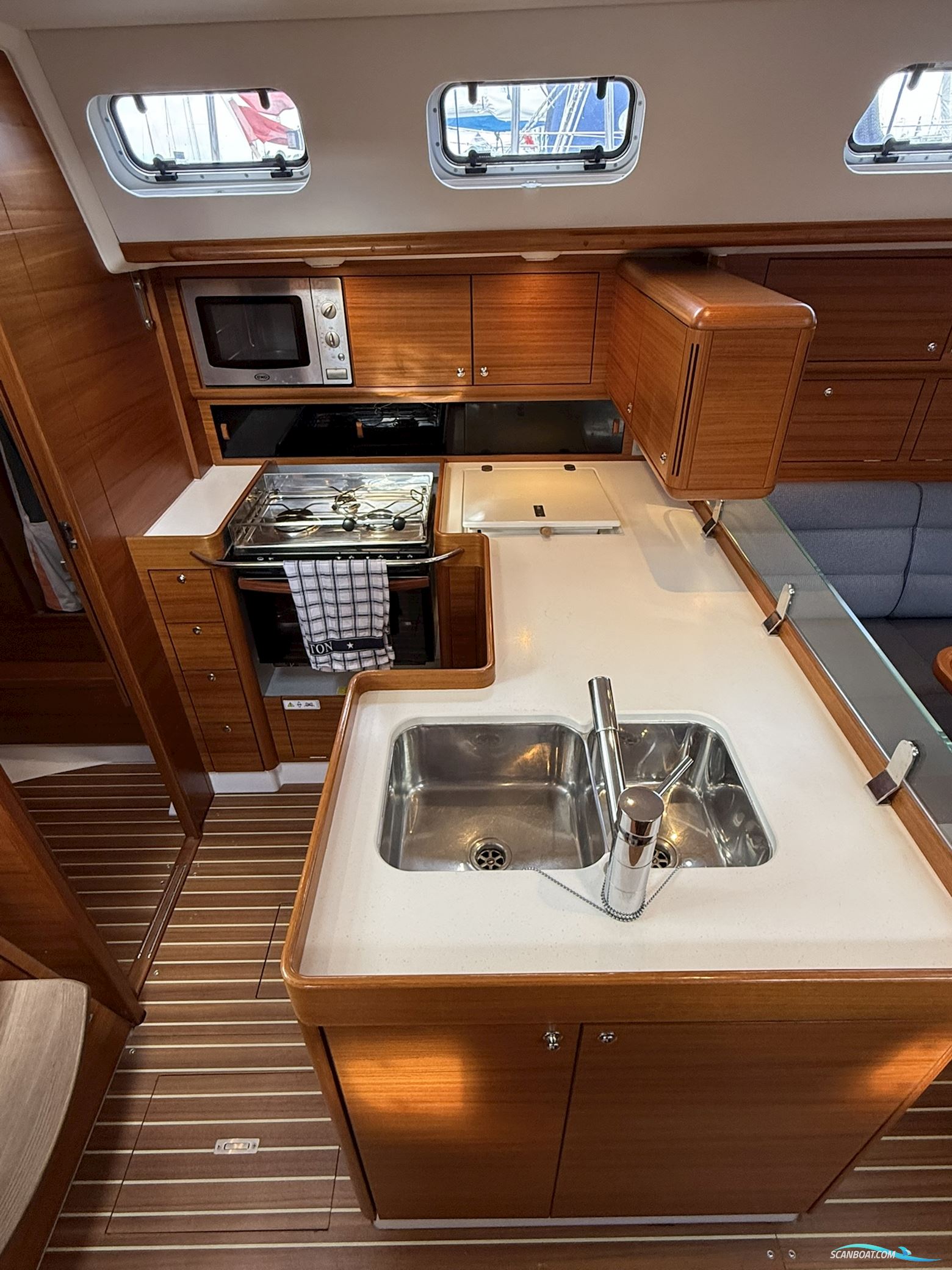 XC 42