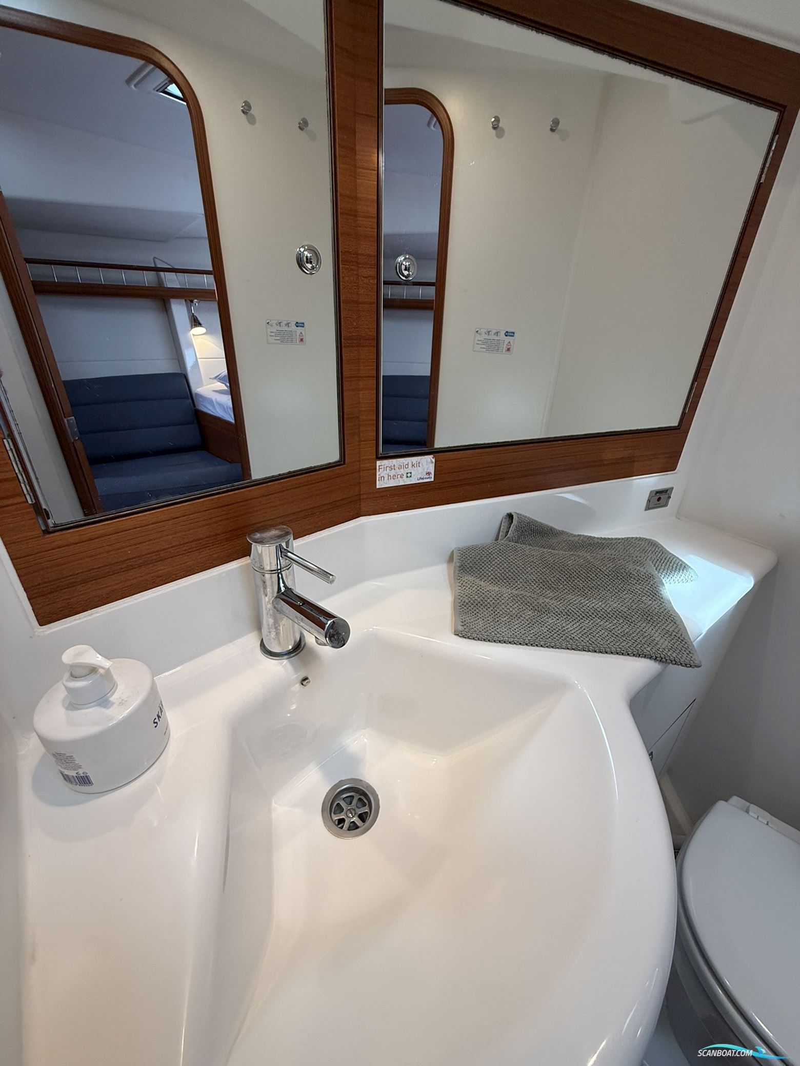 XC 42