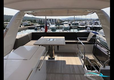 Prestige 630 Motorbåt 2017, Kroatien