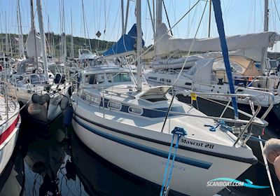 Mascot 28 Zeilboten 1986, met Volvo Penta 28hk motor, Denemarken