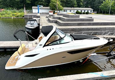 Sea Ray Sundancer 265 - Demo Motorboten 2022, met Mercury® Diesel Tdi 3.0L 270 SD Bravo Iii X Med Dts motor, Sweden