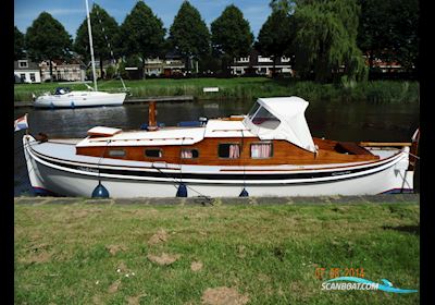 Zeilsloep 8.5 Sailing boat 1951, with Sole 25 pk engine, The Netherlands