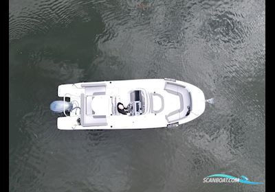 Jeanneau Cap Camarat 7.5 CC Serie 3 Motorbåt 2022, med Yamaha motor, England