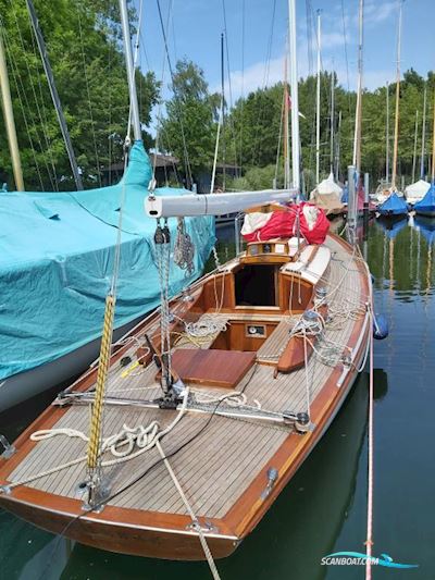 W. v. Hacht Nationaler Kreuzer Sailingboat 1922, with Nanni engine, Germany