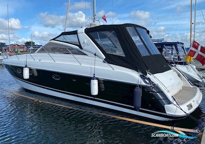 Princess V42 Motorboten 2002, met Volvo Penta Kad 300 Edc motor, Denemarken