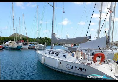 Beneteau First 35S5 Sailing boat 1989, with Volvo 2003 engine, Martinique